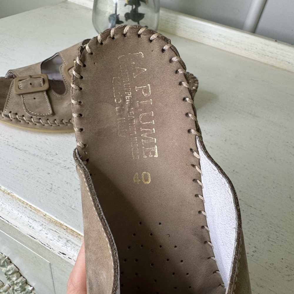 laPlume sz 40 European 9.5-10 American Tan Leather Sandals - Picture 8 of 9